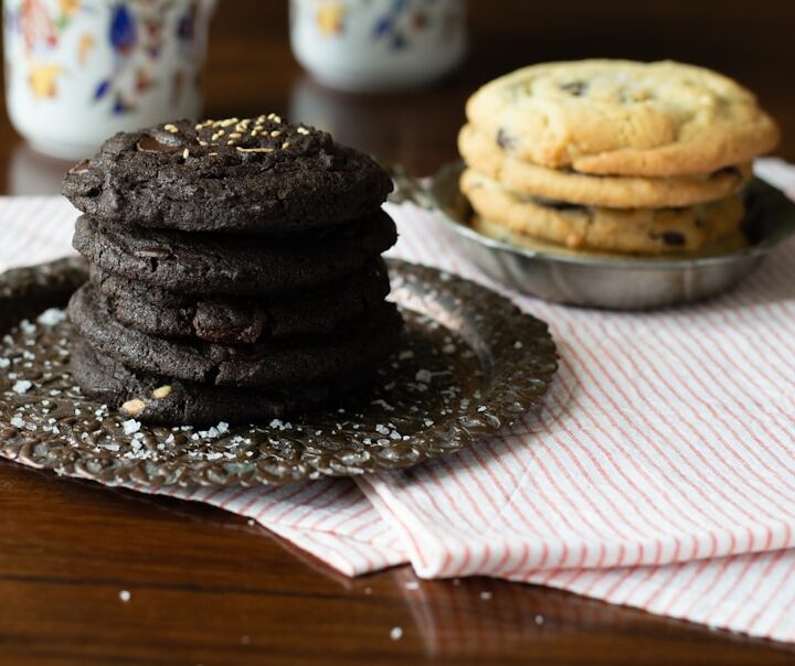 chocolate cookies on clear glass plate
