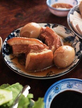Braised pork belly with eggs and side dishes